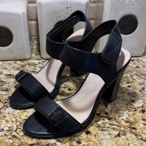 Simply Vera Vera Wang Fortune sandals